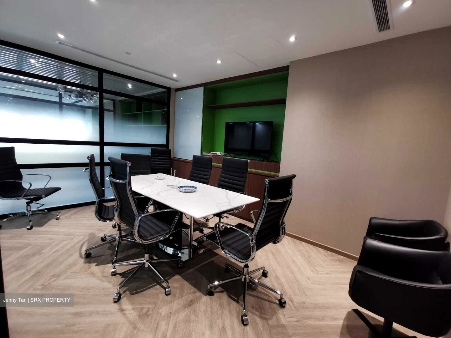 111 Somerset (D9), Office #456715701